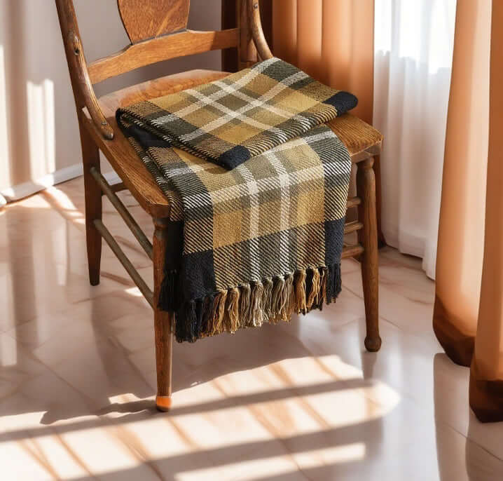 Cabin Style Throw Blanket – Plaid Throw Blanket with Fringe - ZyndlHome Decor