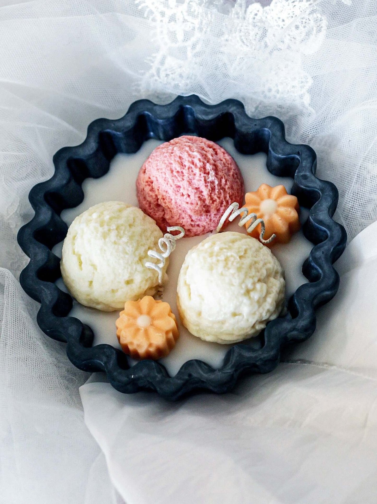 Ice Cream Scoop Candle – 6 oz Coconut Wax Candle in Black Gypsum Vessel - ZyndlCandles