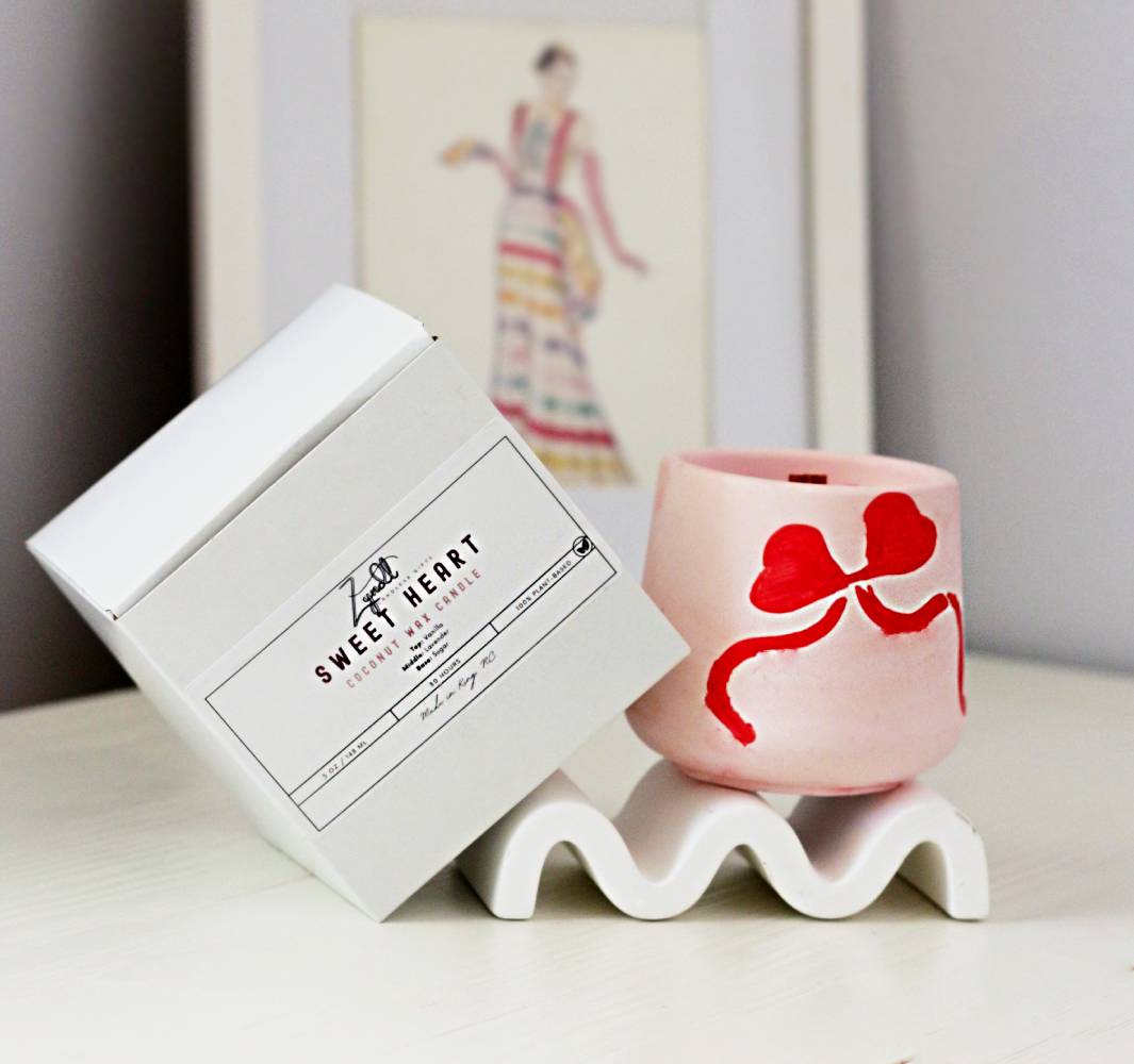 Red Bow 5 oz Candle - Sweet Heart candle - ZyndlCandles