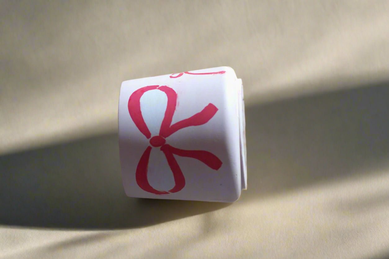 Red Bow 5 oz Candle - Sweet Heart candle - ZyndlCandles