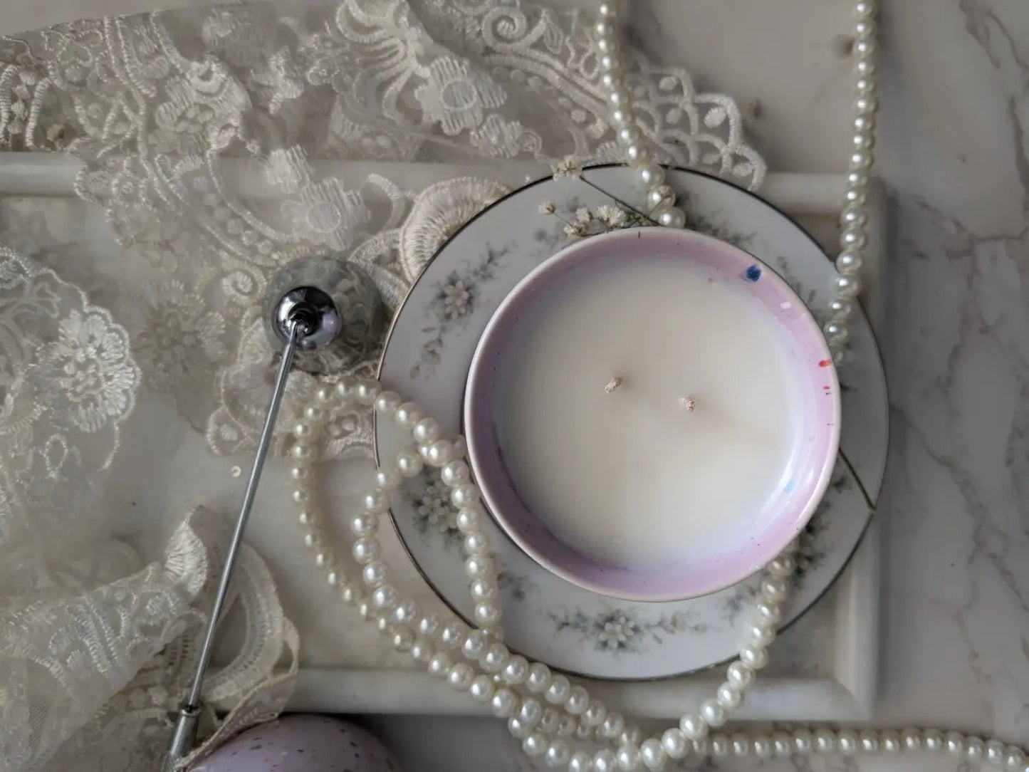 White Lavender Candle - Beauty Rest - (9 oz) - ZyndlCandles